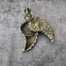 Load image into Gallery viewer, Antique Brass Miniature Brass Kumkum Box