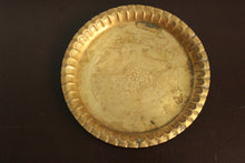 Load image into Gallery viewer, Beautiful Vintage Brass Plate - Style It by Hanika