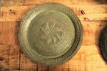 Load image into Gallery viewer, Beautiful Vintage Copper Plate Size 39.5 x 39.5 x 3 cm - Style It by Hanika