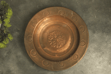 Load image into Gallery viewer, Beautiful Vintage Plate - Style It by Hanika