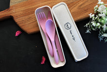 Load image into Gallery viewer, Eco-Friendly Wheat Straw + Food Grade PP Fiber Cutlery Set In Travel Box 8.5" - Style It by Hanika