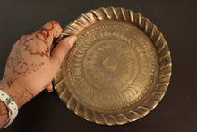 Load image into Gallery viewer, Beautiful Vintage Copper Carved Plate
