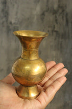 Load image into Gallery viewer, Beautiful Vintage Brass Flower Vase - Style It by Hanika
