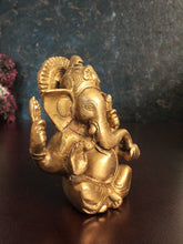 Load image into Gallery viewer, Brass Vintage Ganesha Statue - A Timeless Art Piece - Style It by Hanika
