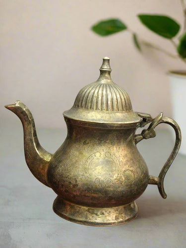 Elegant Brass Tea Pot: Timeless Beauty for Your Tea Rituals - Style It by Hanika