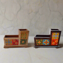 Load image into Gallery viewer, Handcrafted Wooden Pen Holder for Desk - Style It by Hanika
