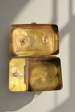 Load image into Gallery viewer, Vintage Brass Paan Dan with a Handle - Style It by Hanika
