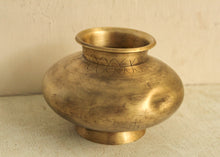 Load image into Gallery viewer, Vintage Brass Water Pot
