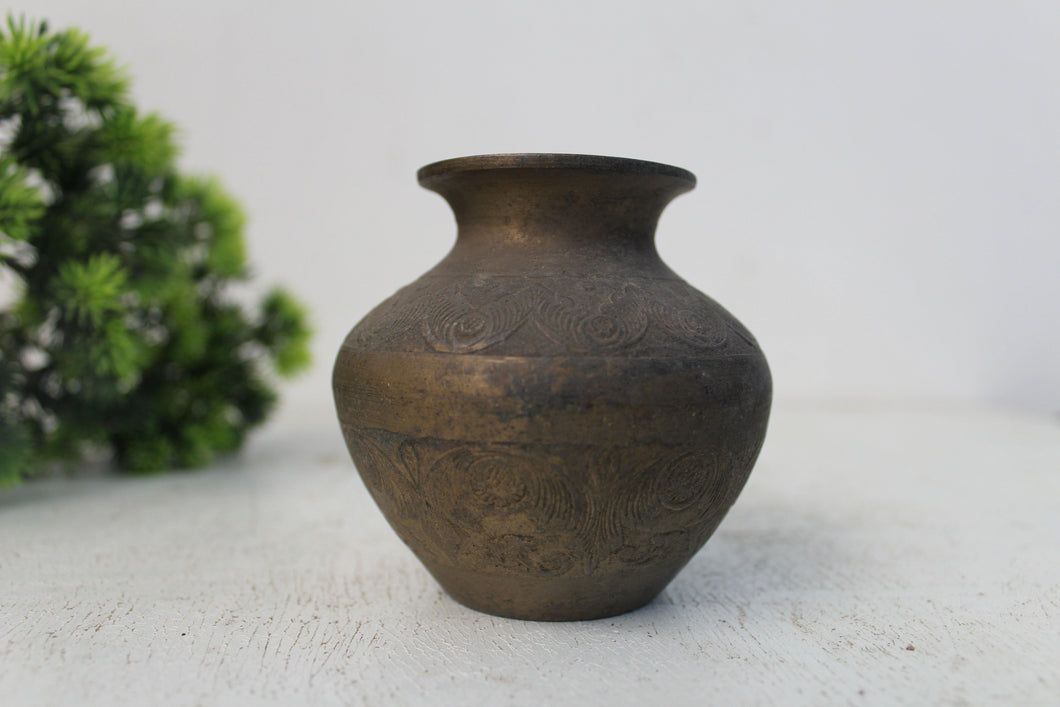 Beautiful Vintage Brass Water Pot - Style It by Hanika