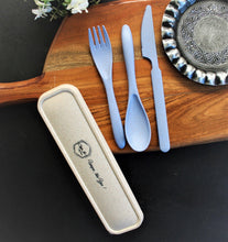 Load image into Gallery viewer, Eco-Friendly Wheat Straw + Food Grade PP Fiber Cutlery Set In Travel Box 8.5&quot; - Style It by Hanika
