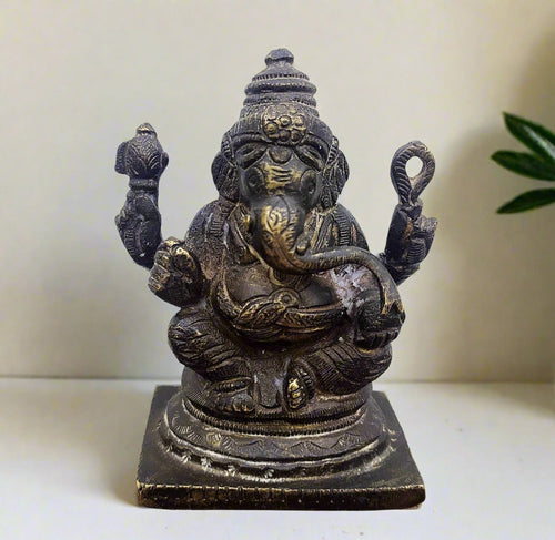 Ganesh Sitting Idol Sculpture Brass Statue Size 6.5 x 4.3 x 8.2 cm - Style It by Hanika