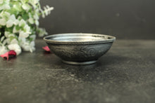 Load image into Gallery viewer, Metal art bowl with vintage Silver finish for Brunch/Cocktail table - Style It by Hanika
