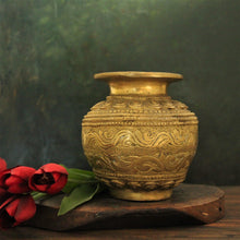 Load image into Gallery viewer, Vintage Beautifully Hand Casted Brass Pot - Style It by Hanika
